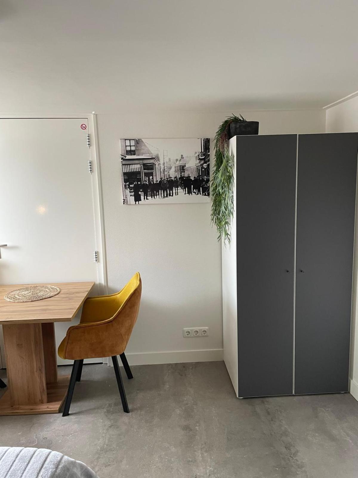 De Slaapmuts Bed & Breakfast Winsum  Bagian luar foto